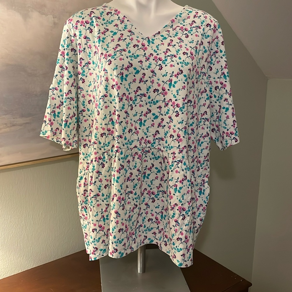 Floral top